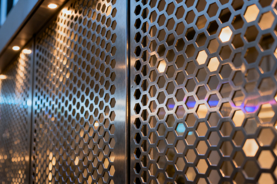 Filtered Ventilation and Sunshade Systems for Minimal-Access Technician Buildings