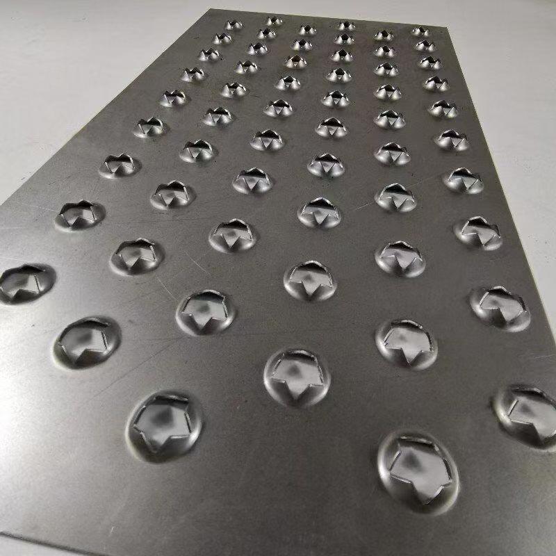 Non-slip Walkway Aluminum Serrated Perforated Anti Slip Tread Plate