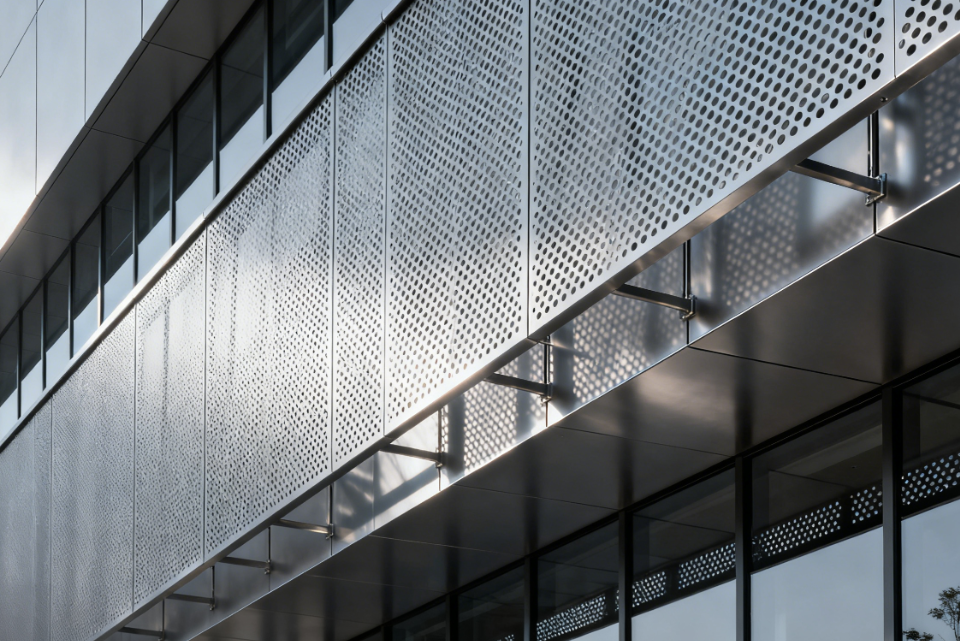 Off-site Structure Metal Sunshade and Semi-Enclosed Vent Systems – Modular Climate-Control Solution for Remote Facilities