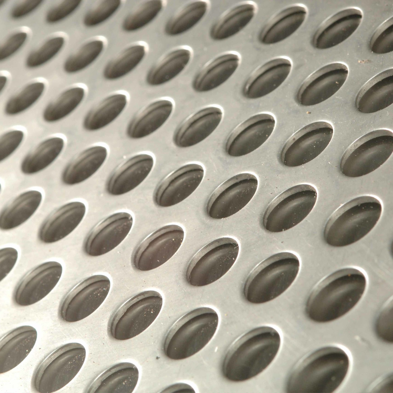 Stainless Steel Perforated Sheet: How a Curtain Wall Buyer Solved Flatness, Burr, Corrosion, and Installation Problems