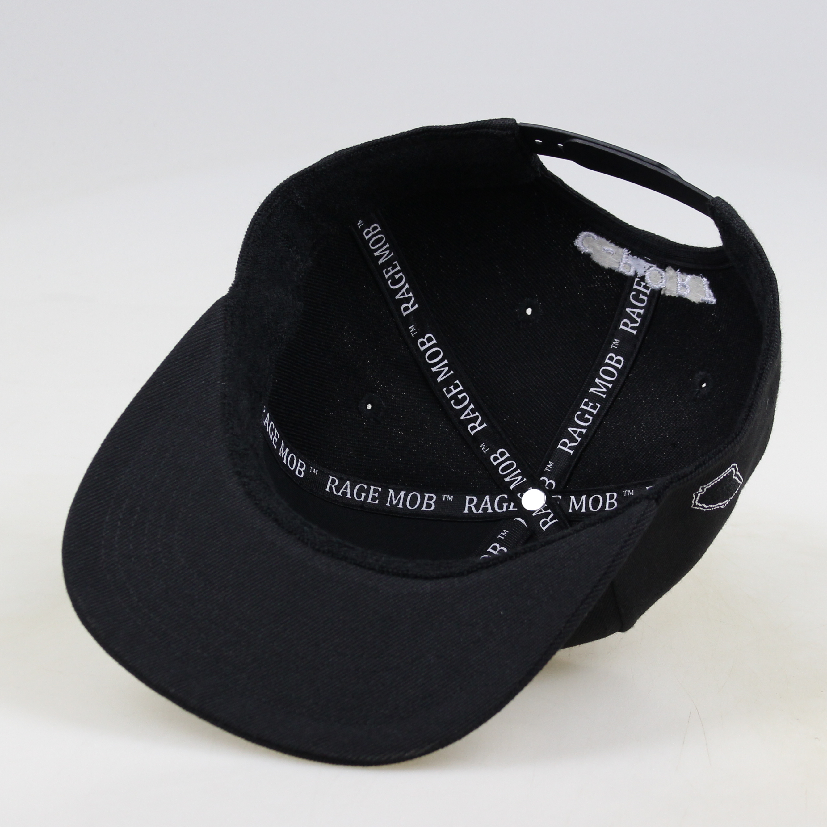 SAVANNAH Georgia Embroidered City Snapback Hat