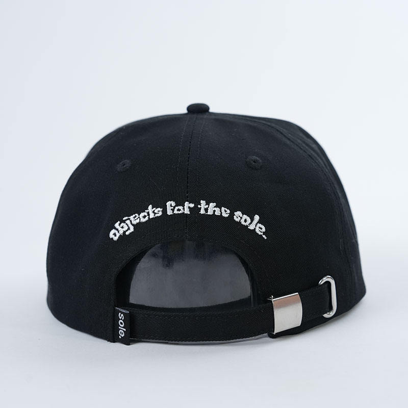Black Five-Panel Streetwear Cap with White Abstract Embroidery