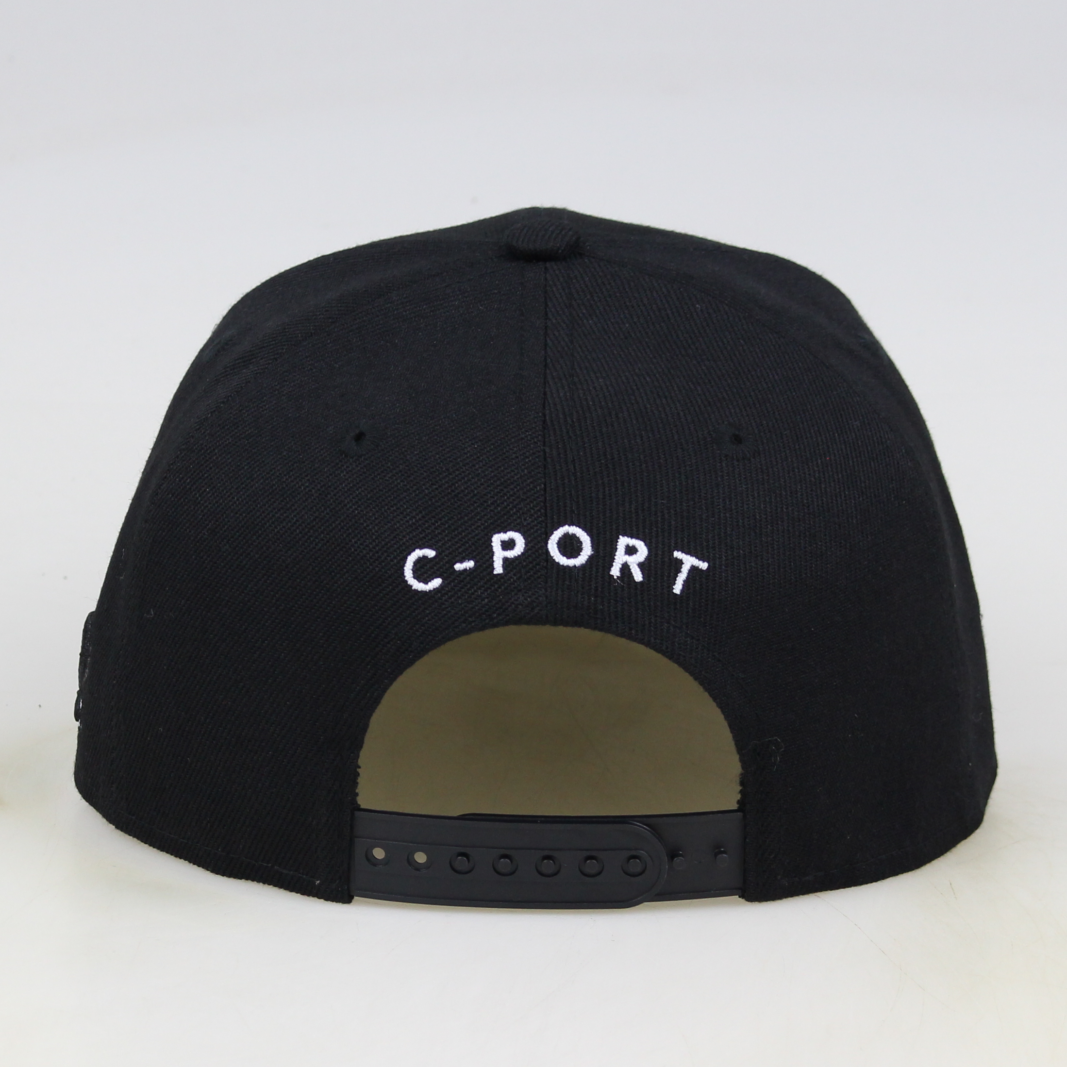 SAVANNAH Georgia Embroidered City Snapback Hat