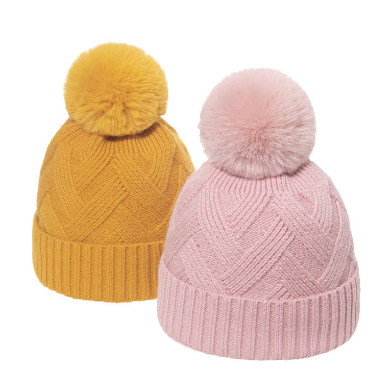 Winter Pom-Pom Knit Beanie – Soft Cable Texture with Faux Fur Top