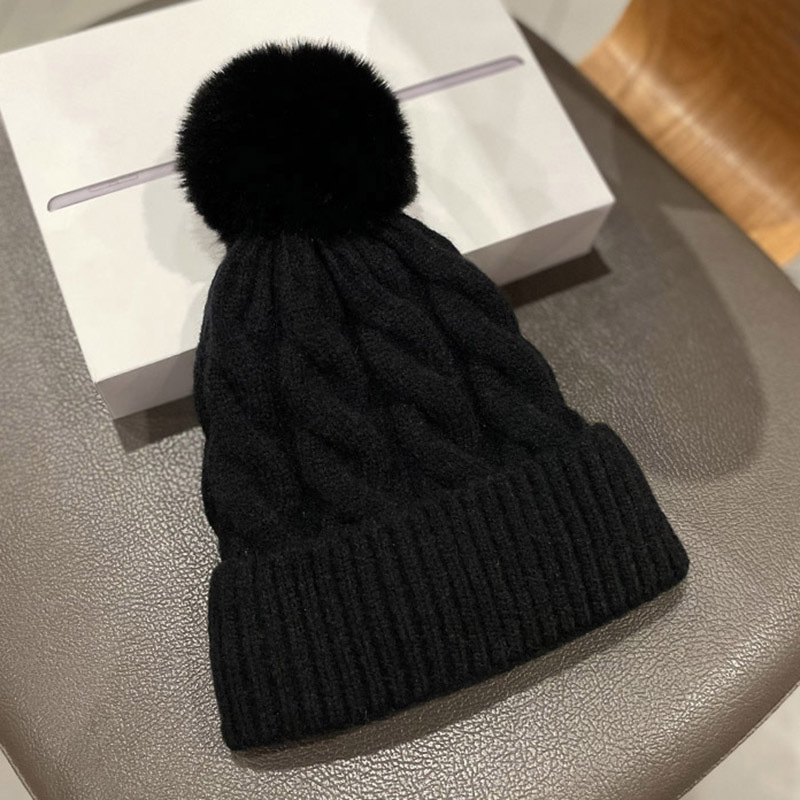 Winter Warm Cable Knit Pom Pom Beanie for Women and Men