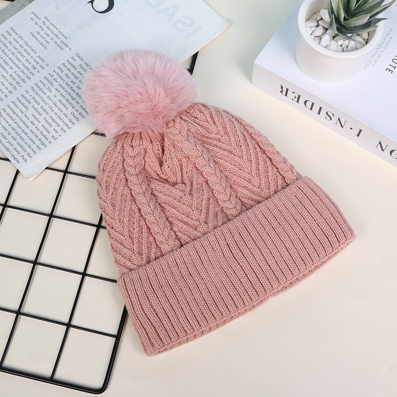 Women's Winter Cable Knit Beanie Hat with Faux Fur Pom Pom, Warm Fleece Lined Skull Cap for Cold Weather