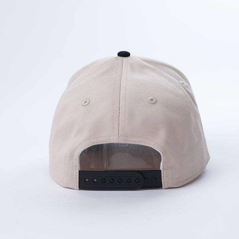 Two Tone Cotton Twill Baseball Cap with 3D Embroidered Mulligan Masters Logo