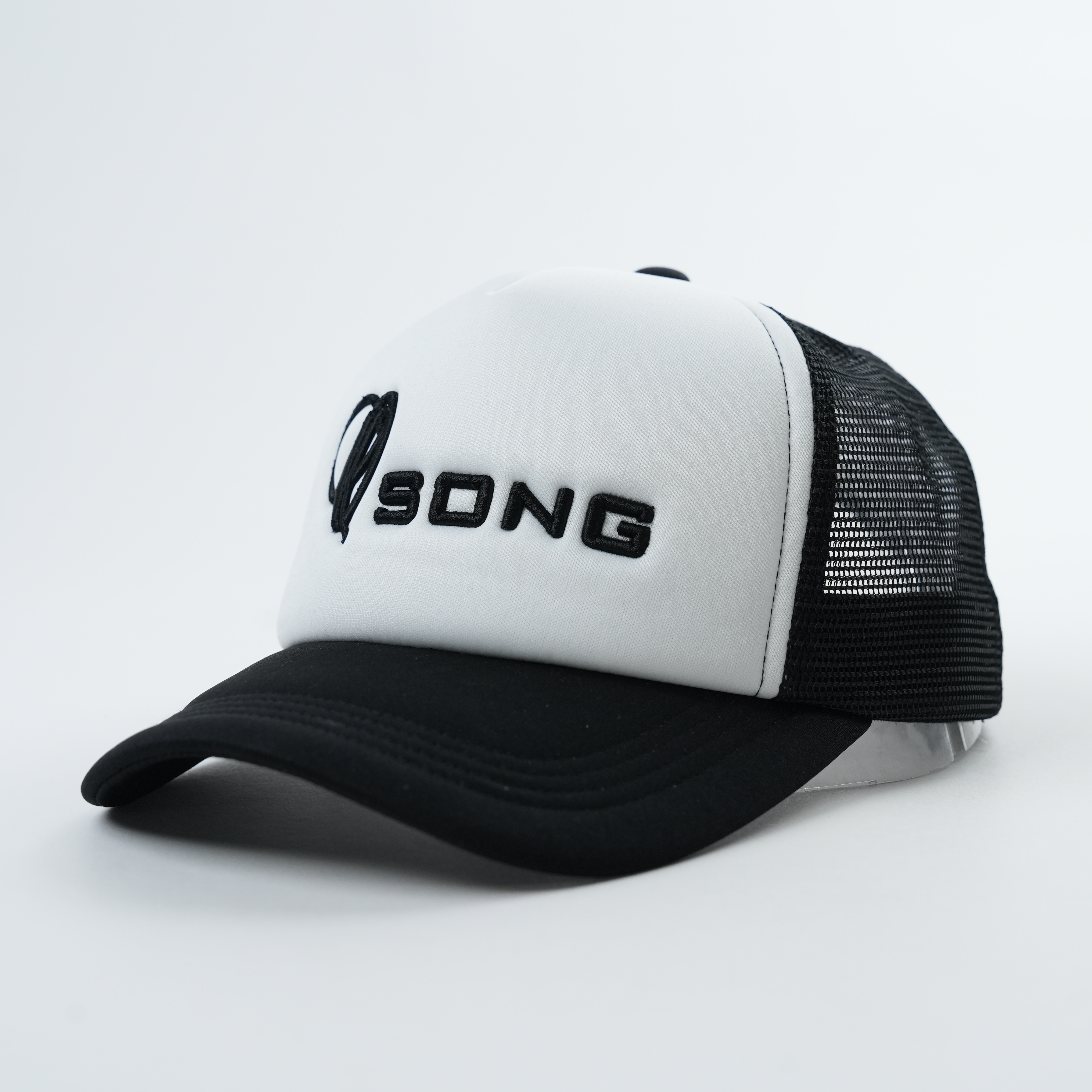 Black White Mesh Trucker Cap with Raised Embroidered Logo Snapback Hat