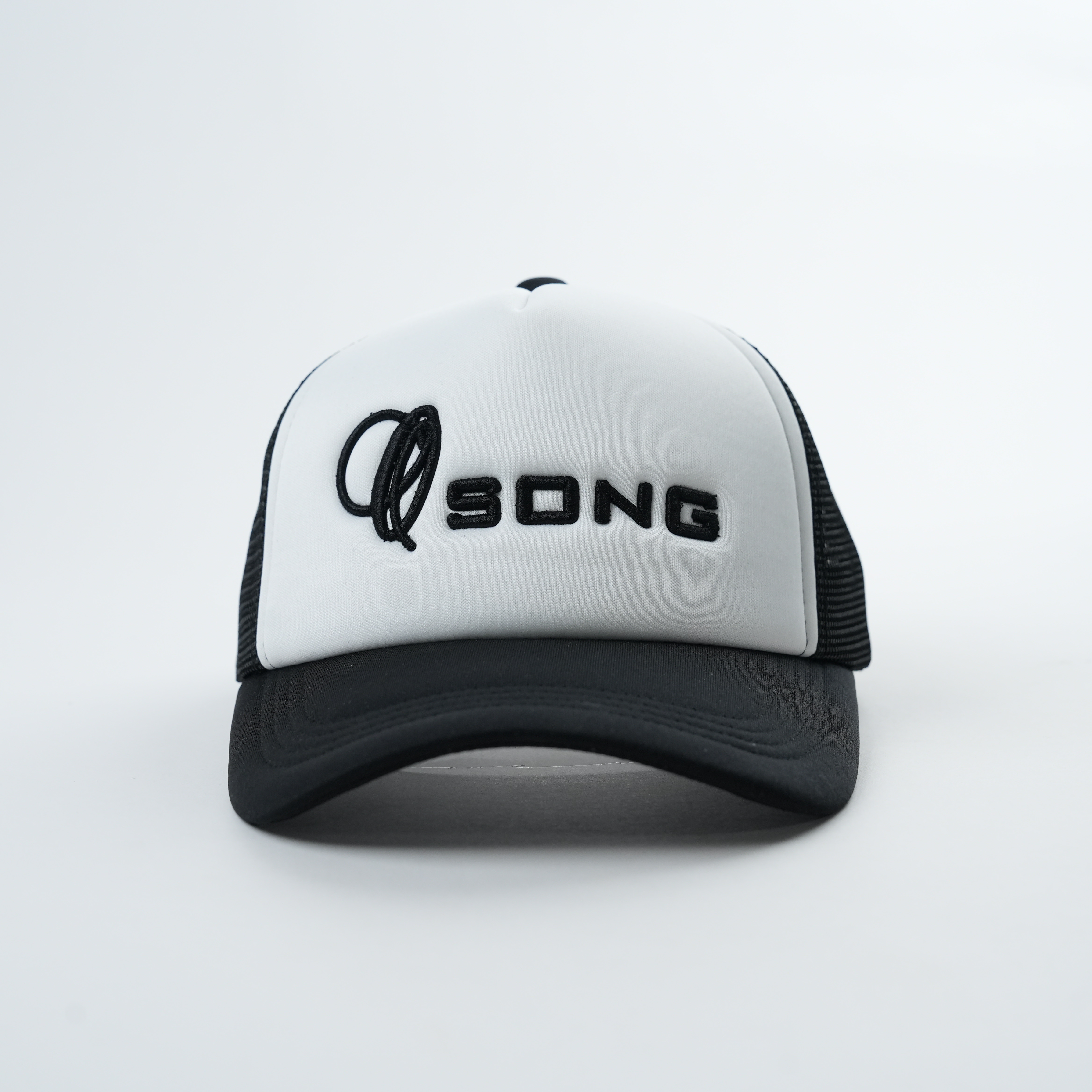 Black White Mesh Trucker Cap with Raised Embroidered Logo Snapback Hat