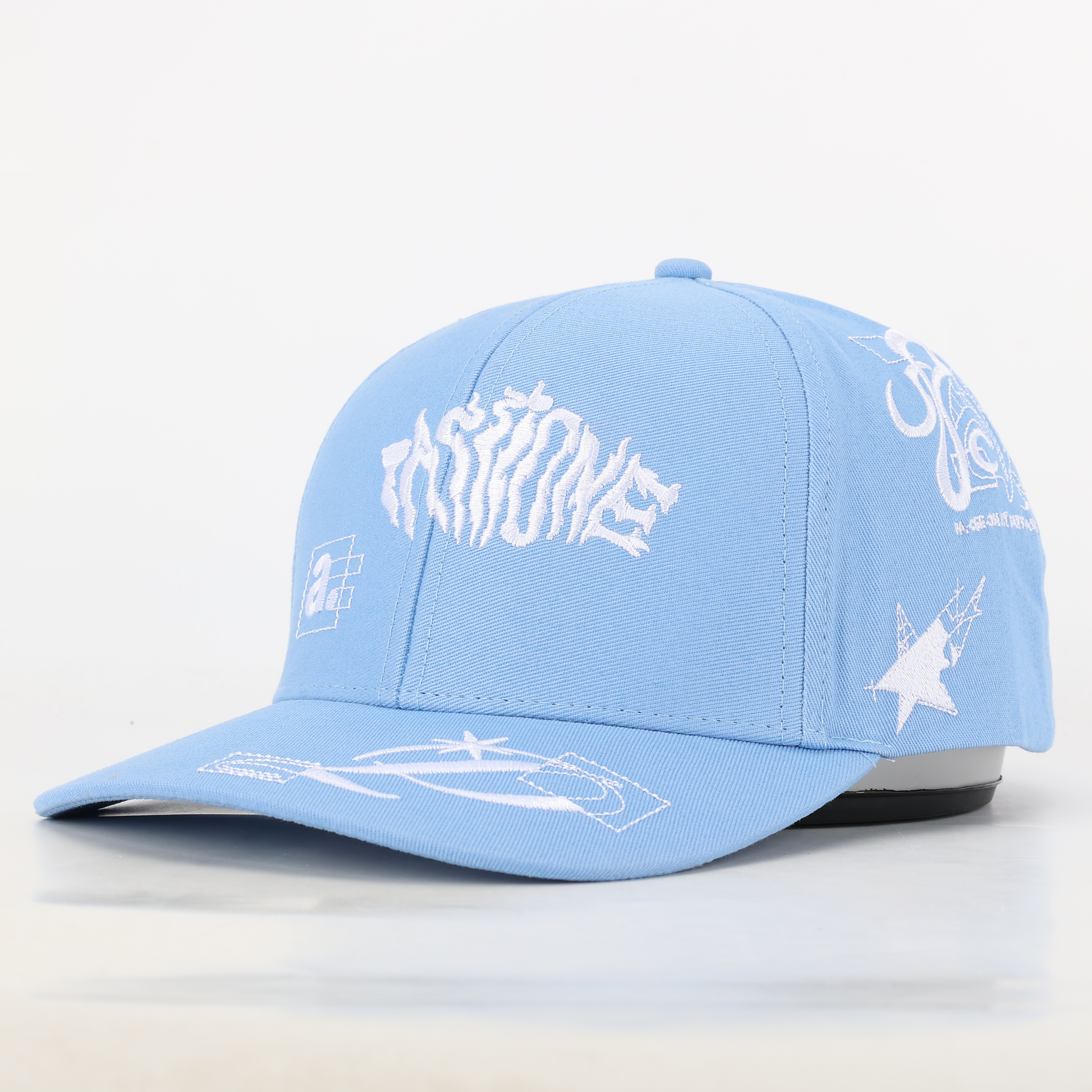 Light Blue Structured 6-Panel Baseball Cap with White Multi-Position Embroidery – Curved Brim Streetwear Hat