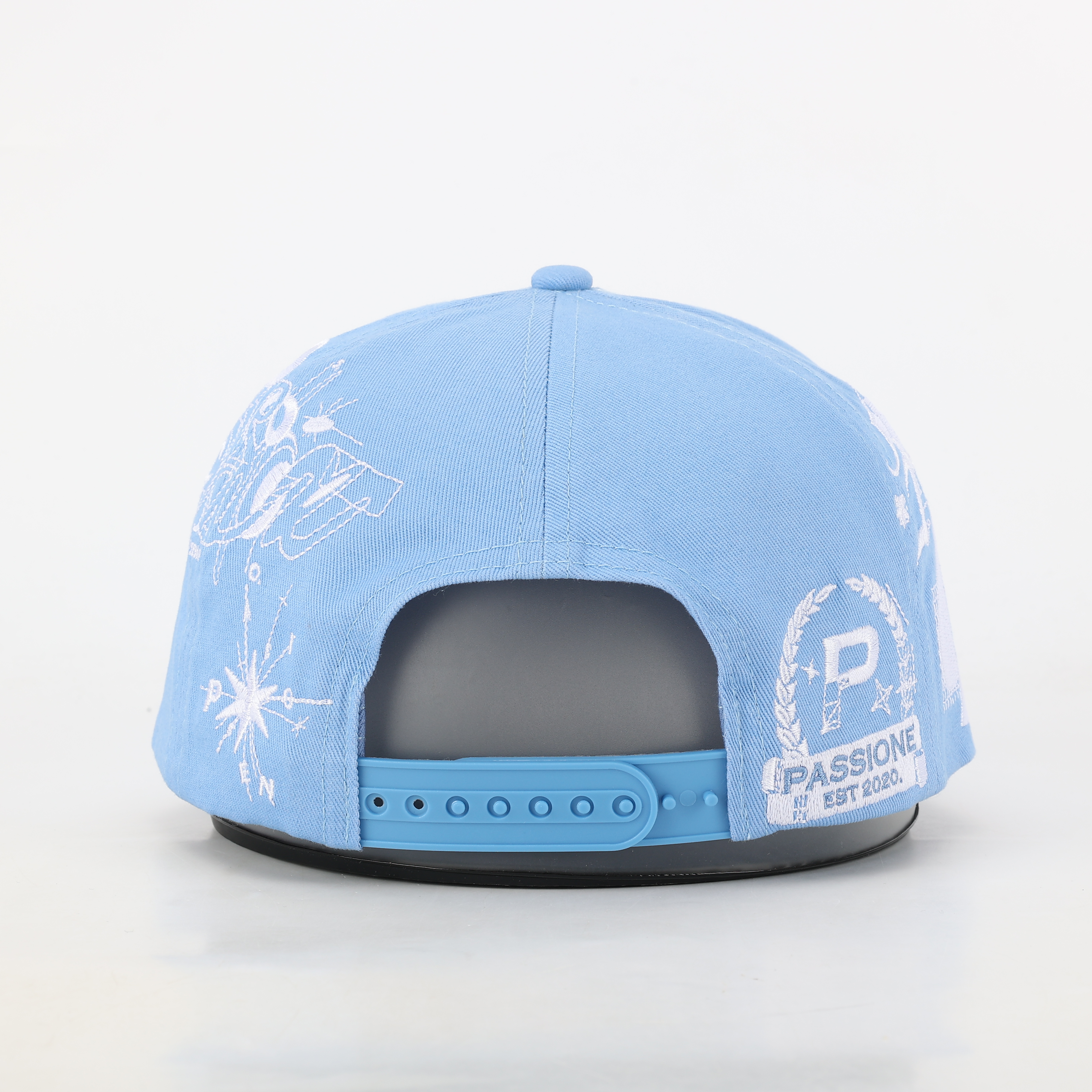 Light Blue Structured 6-Panel Baseball Cap with White Multi-Position Embroidery – Curved Brim Streetwear Hat
