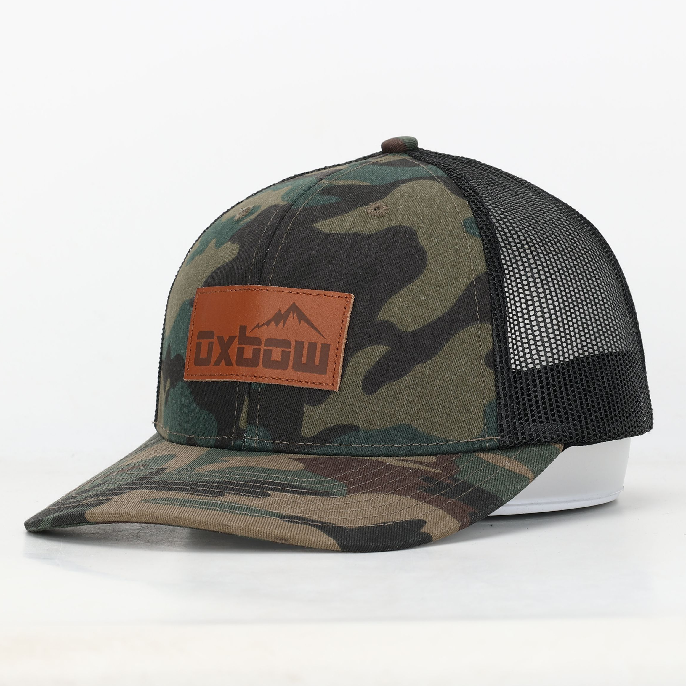 Camouflage Mesh Back Cap with Leather Patch - Stylish and Breathable Trucker Hat