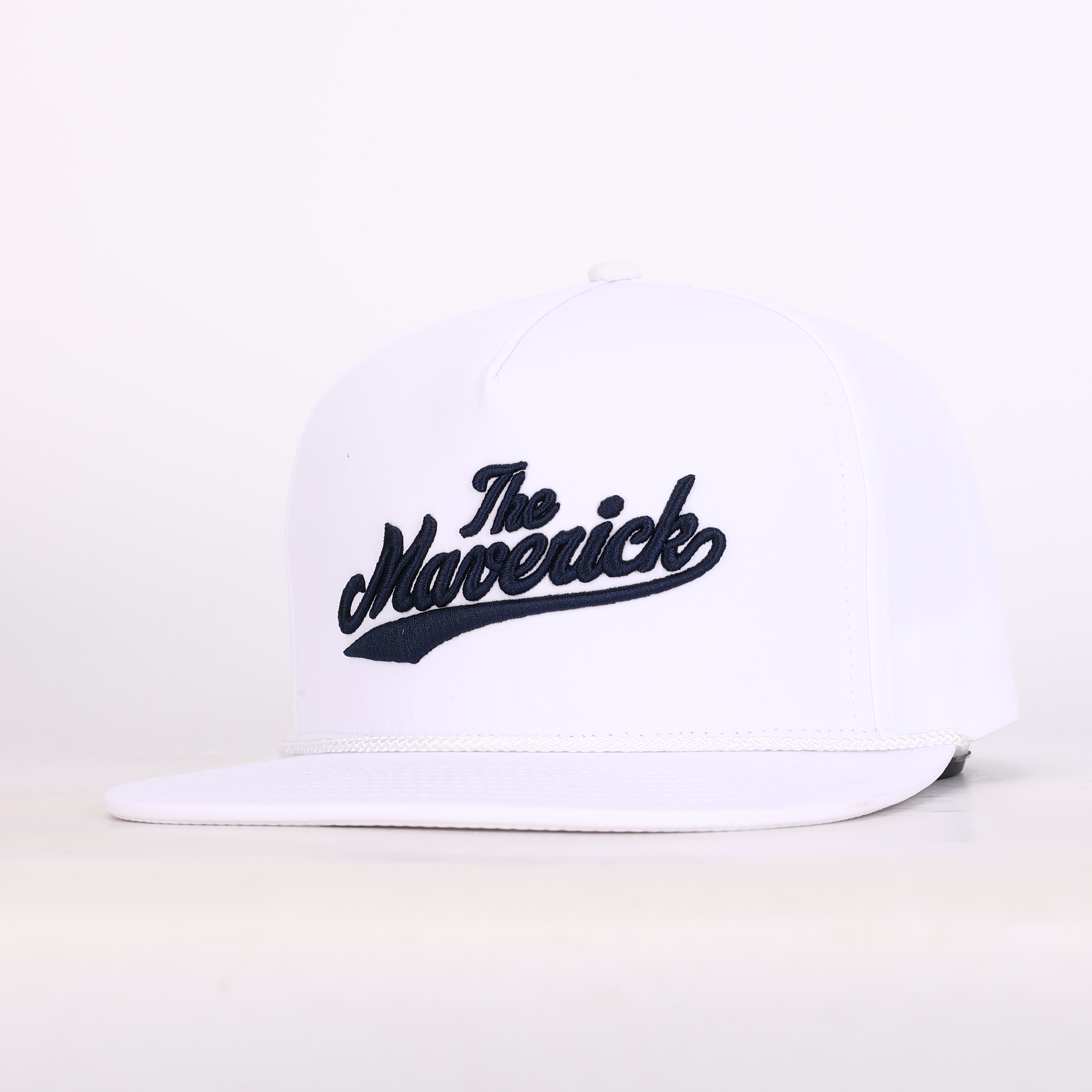White 5-Panel Rope Snapback Cap with Raised Script Embroidery – Flat Brim Streetwear Hat