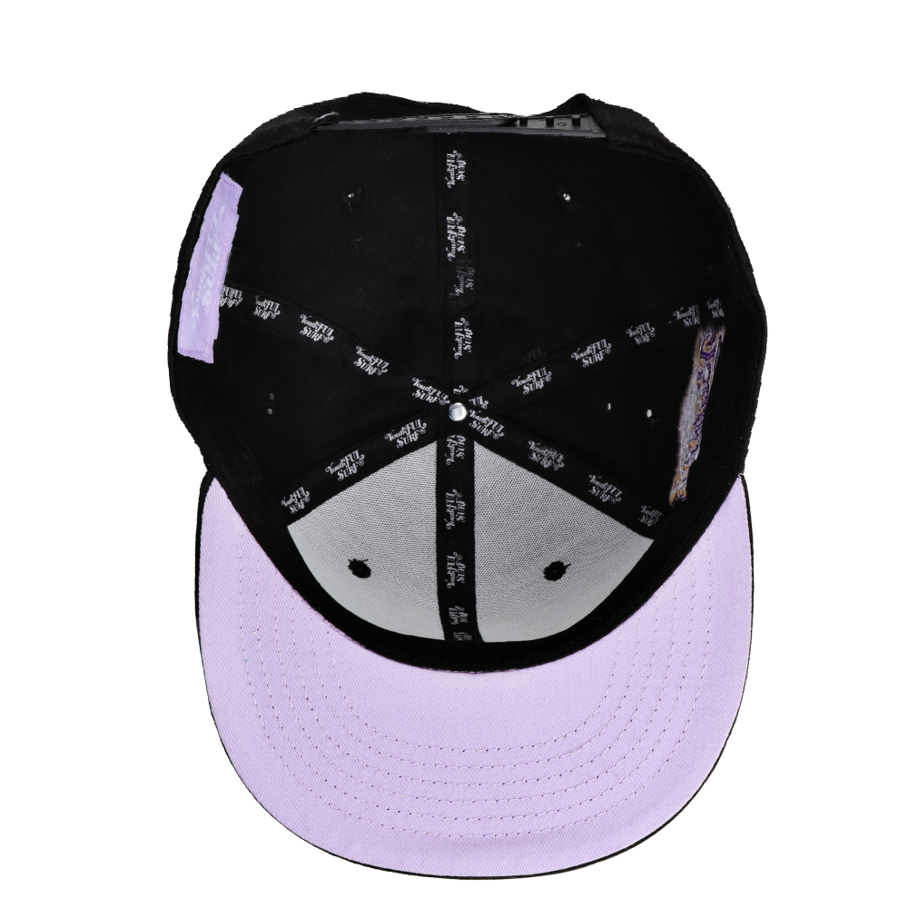 Black Flat Brim Snapback Cap with Gothic Letter Embroidery Street Style Hat