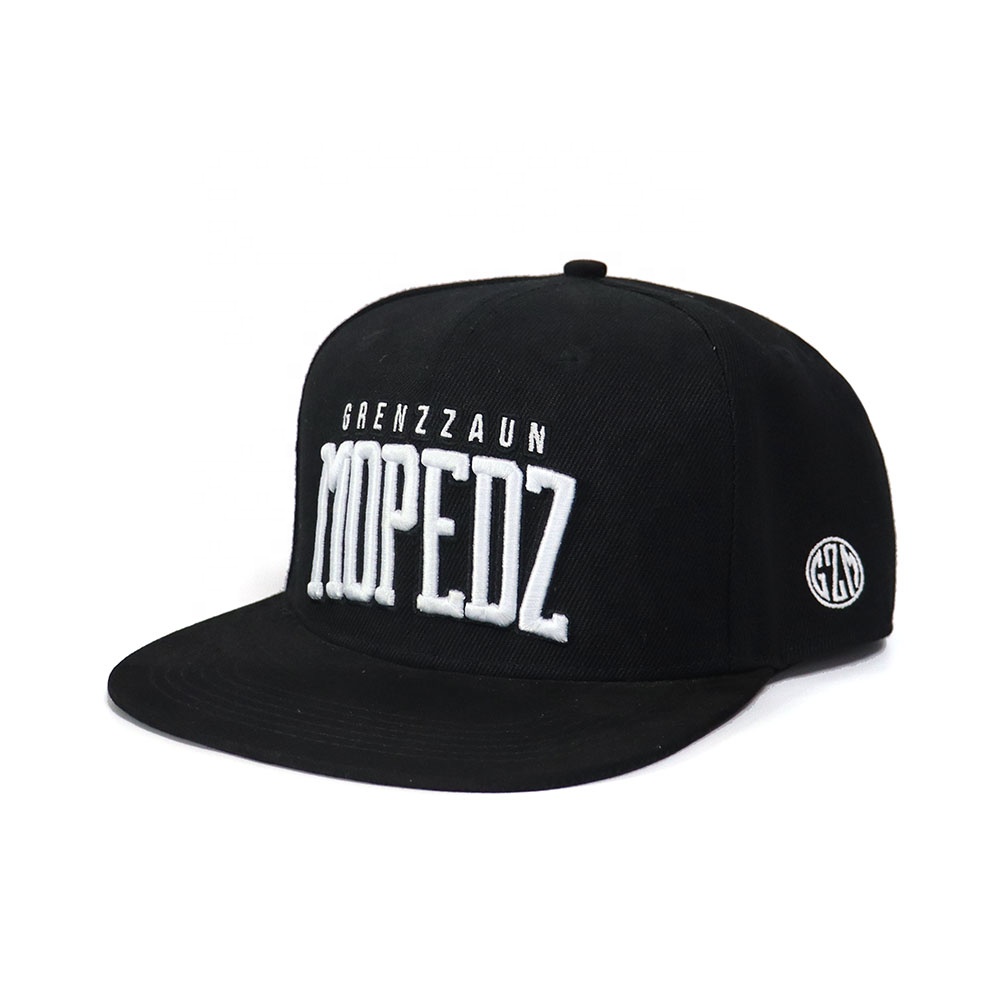 Black Flat Brim Snapback Cap with 3D Embroidered “MOPEDZ” Logo – Streetwear 6 Panel Hat