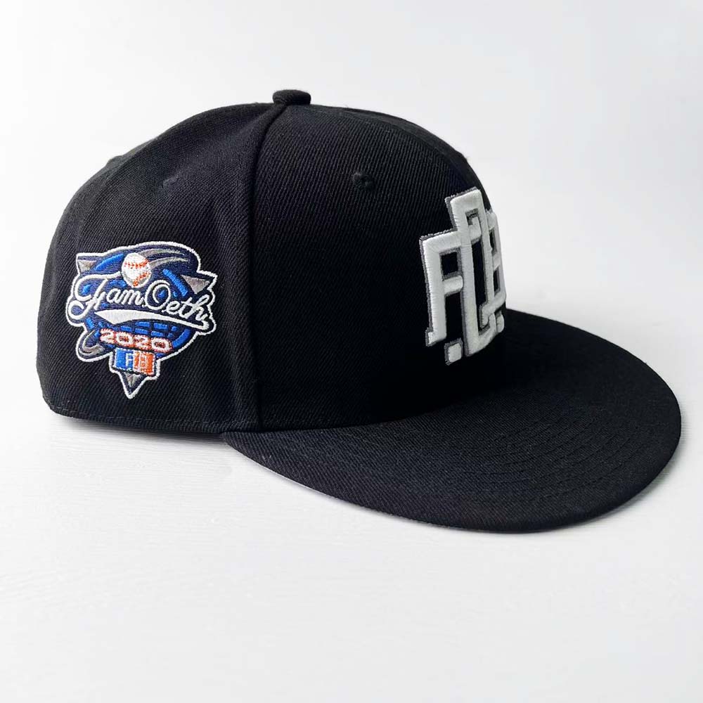 Interlocked Geometric Logo Embroidered Snapback Hat