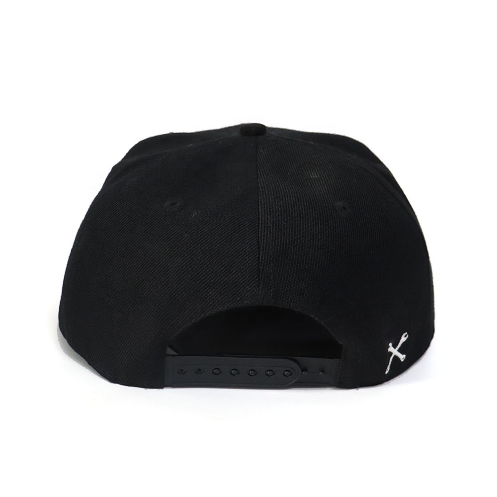 Black Flat Brim Snapback Cap with 3D Embroidered “MOPEDZ” Logo – Streetwear 6 Panel Hat