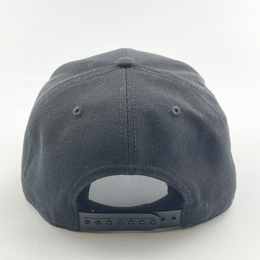Retro “1990’s” Embroidered 3D Logo Snapback Cap