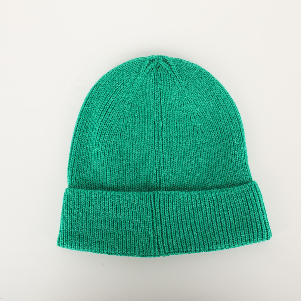 Colorful Rib Knit Beanie Hat with Woven Patch Logo Warm Winter Cuffed Cap