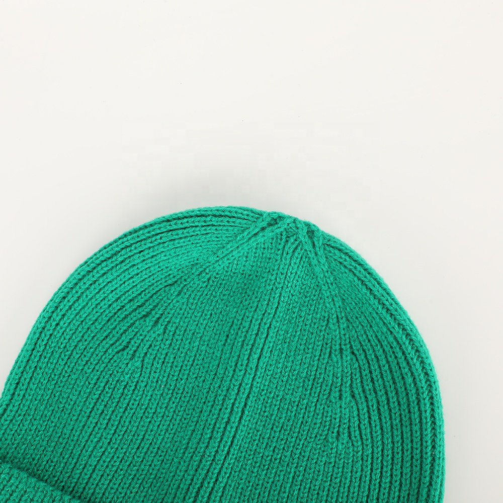 Colorful Rib Knit Beanie Hat with Woven Patch Logo Warm Winter Cuffed Cap