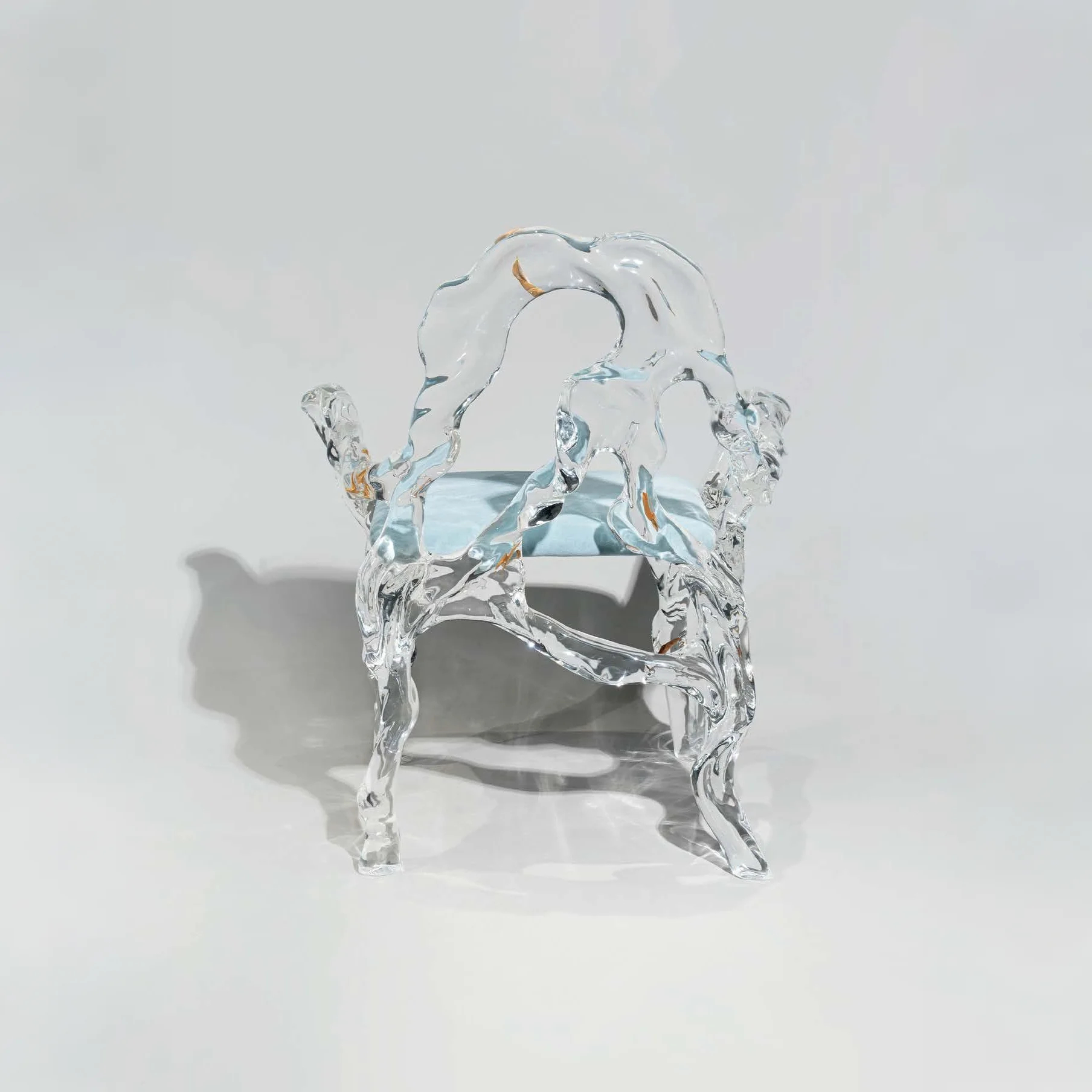 Trace the originality and enjoy the purity Chair