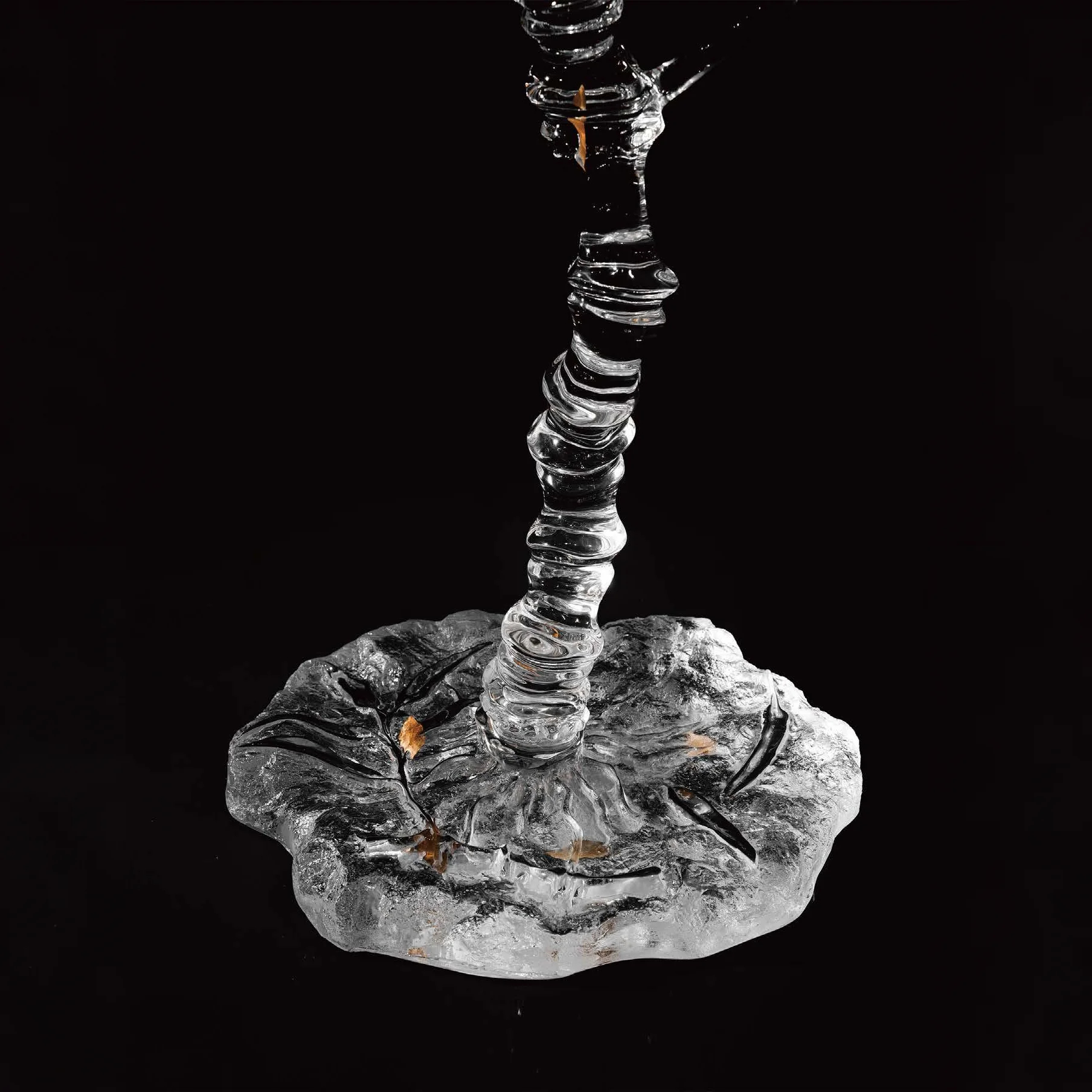 Emerald Shadow Zen Heart · Bamboo-Inspired Coat Rack