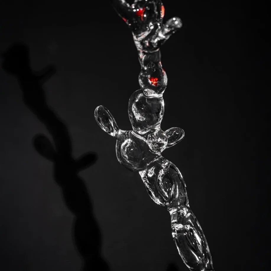 Pristine Simplicity Acrylic Coat Rack