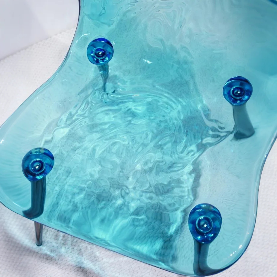 Liquid Mirage Acrylic Chair