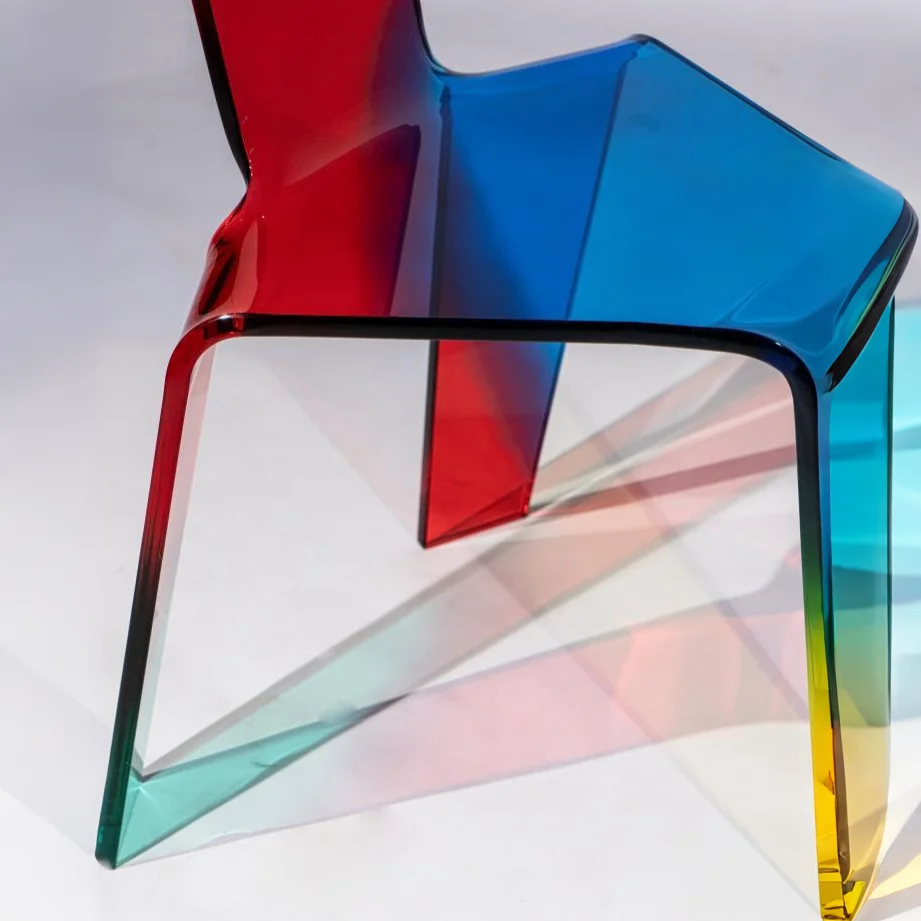 Prism Arc Gradient Chair