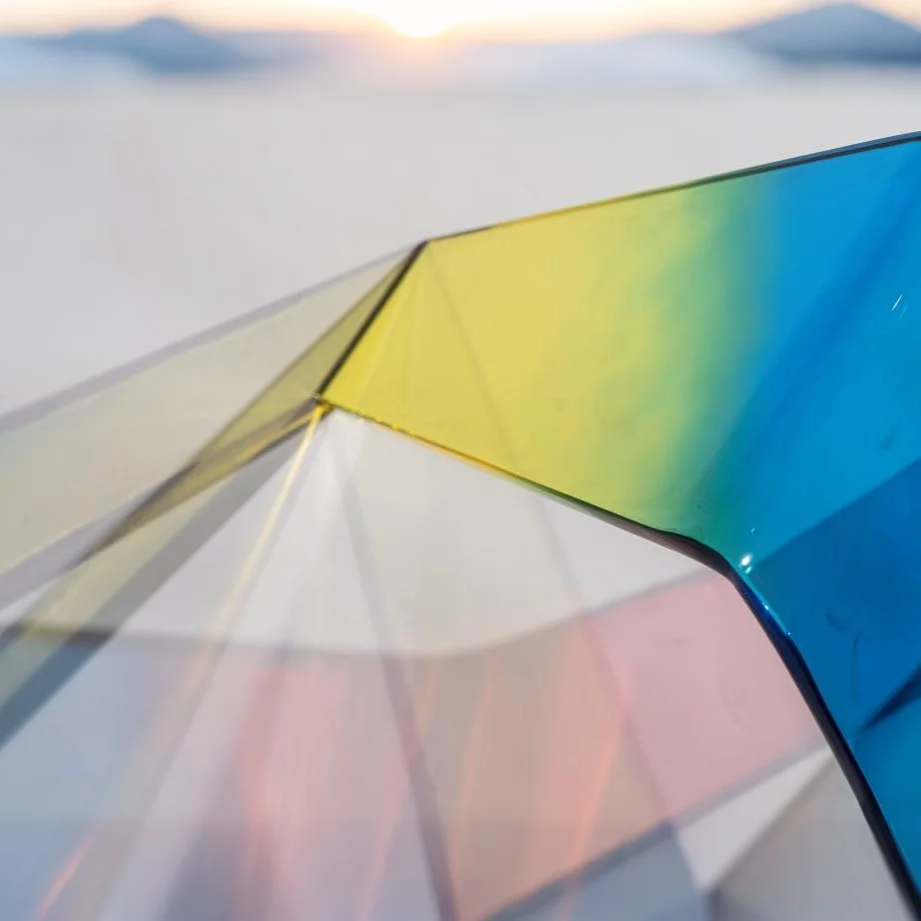 Prism Arc Gradient Chair