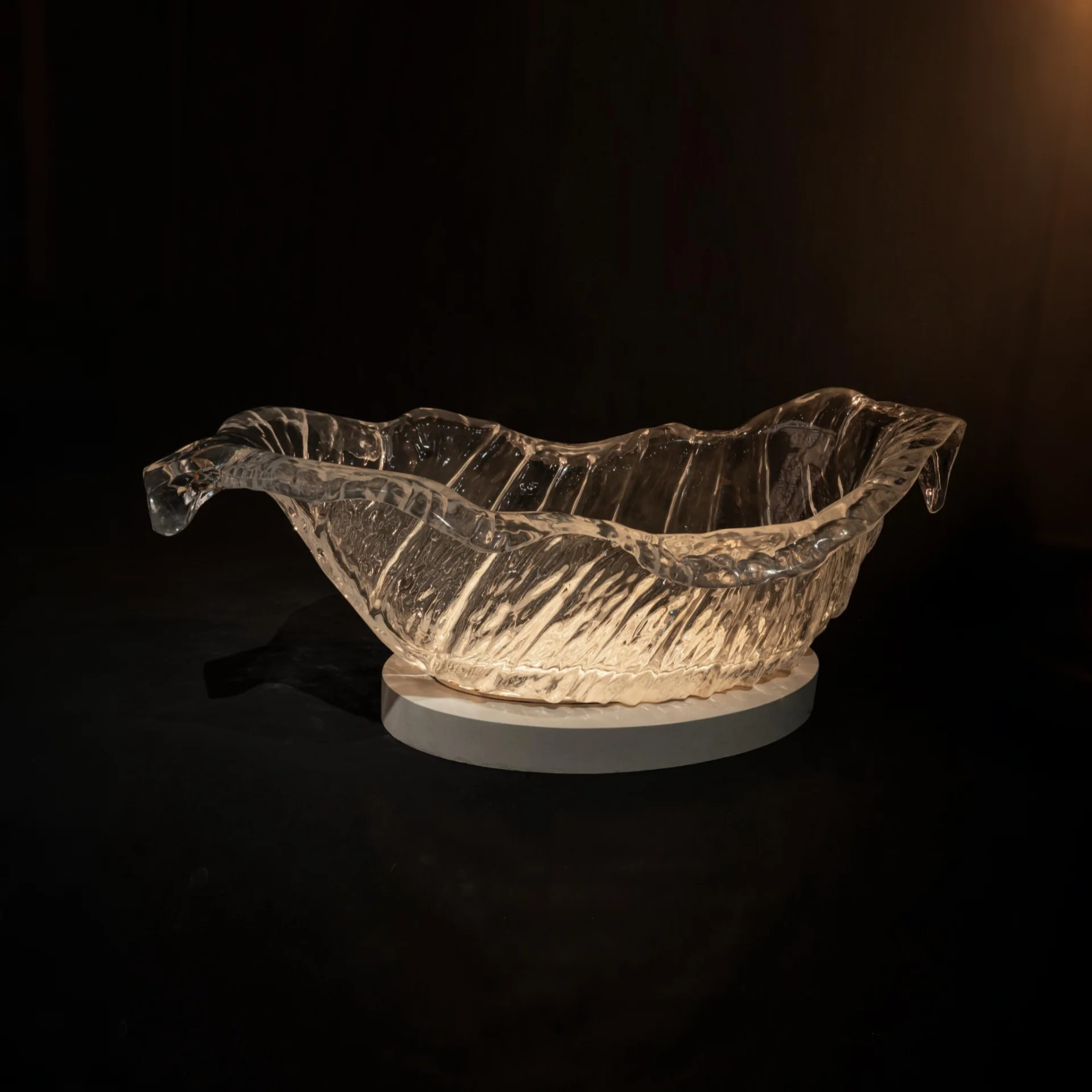 Falling Leaves Acrylic Bathtub