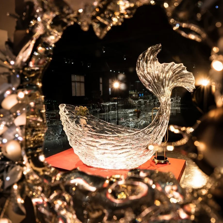 Ocean's Tail Acrylic Bathtub