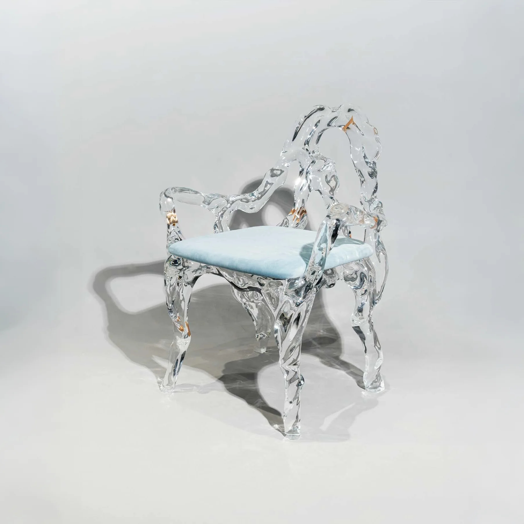 Trace the originality and enjoy the purity Chair