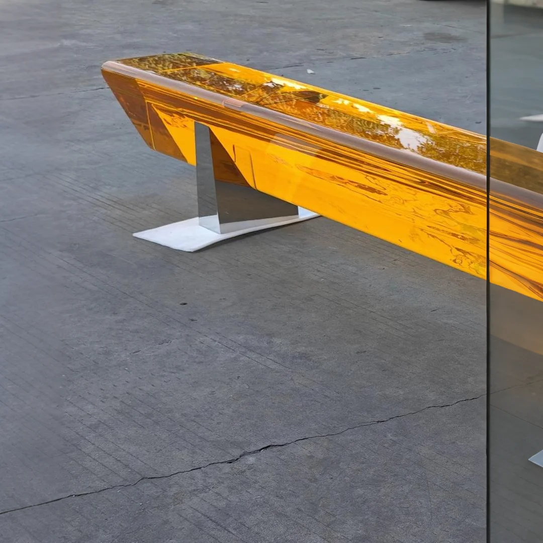 Lunaris Beam Acrylic Bench