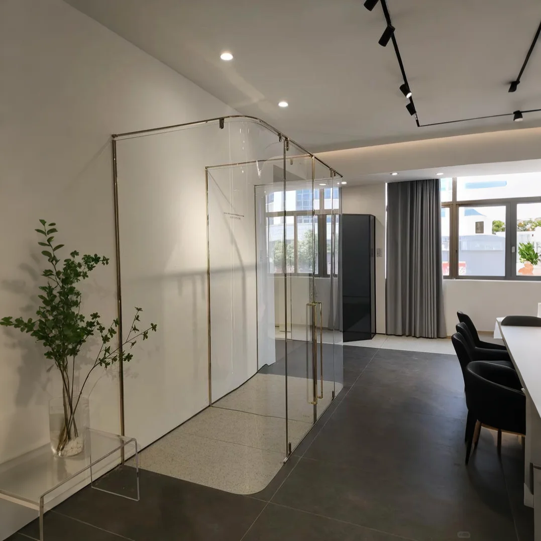 Acryspace Minimal Shower Realm