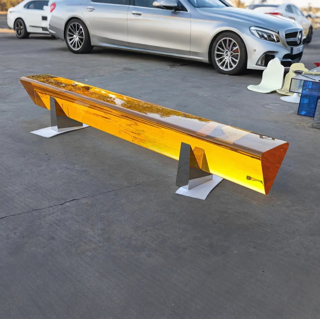 Lunaris Beam Acrylic Bench