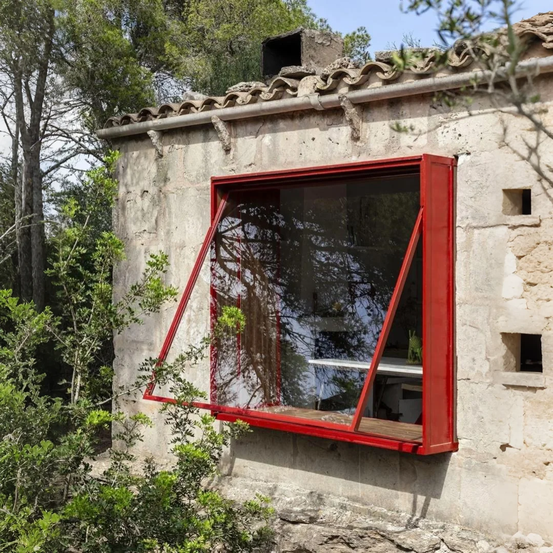 Crimson Viewport Acrylic Window