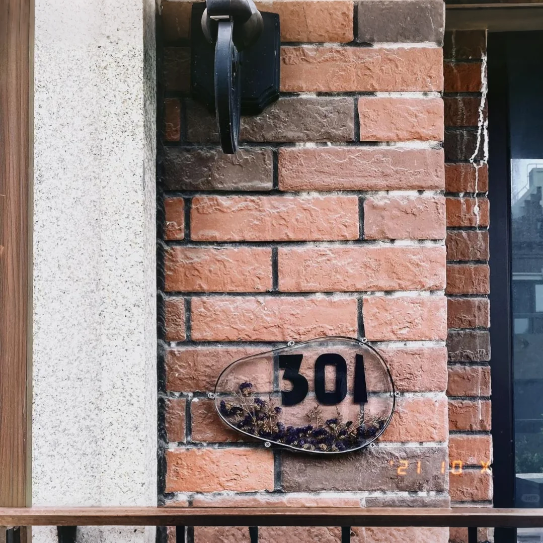 BloomNest Acrylic Door Sign