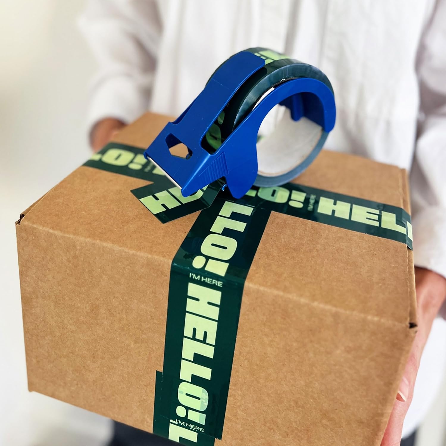 Weatherproof BOPP Transparent Tape - Customizable for Outdoor Packaging