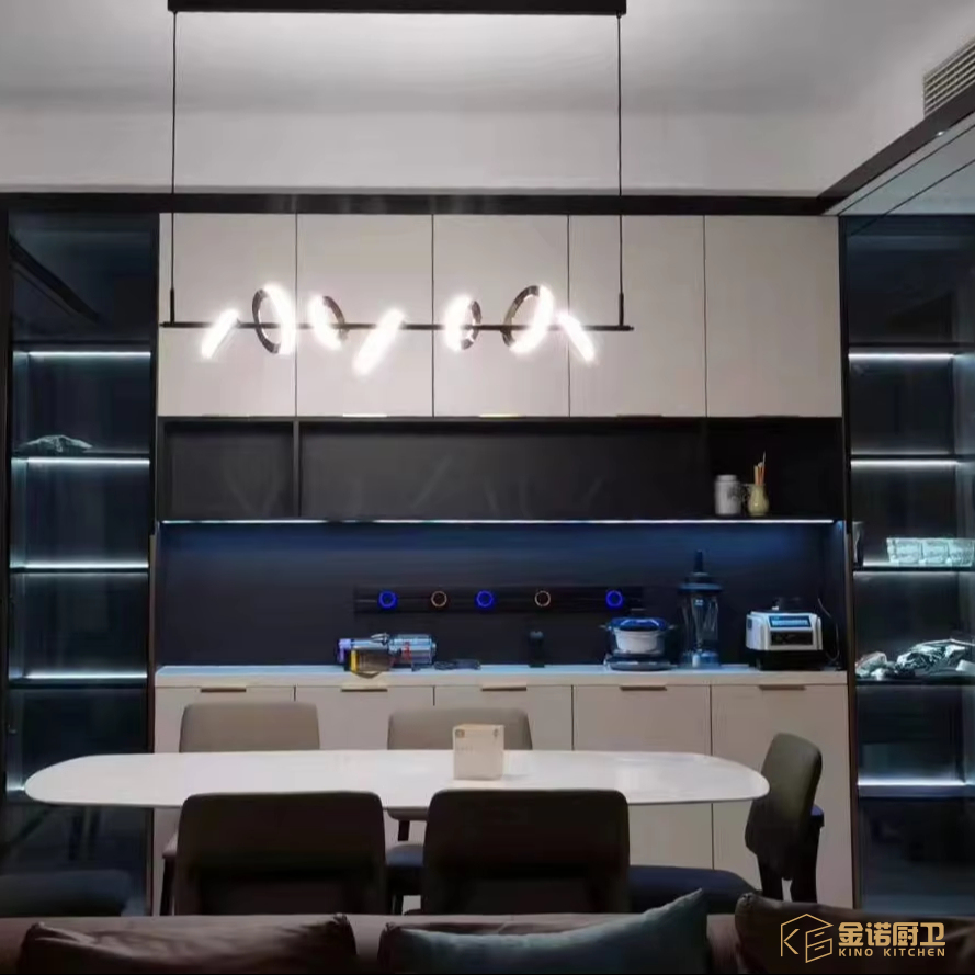 Built in Kitchen Cabinet Design