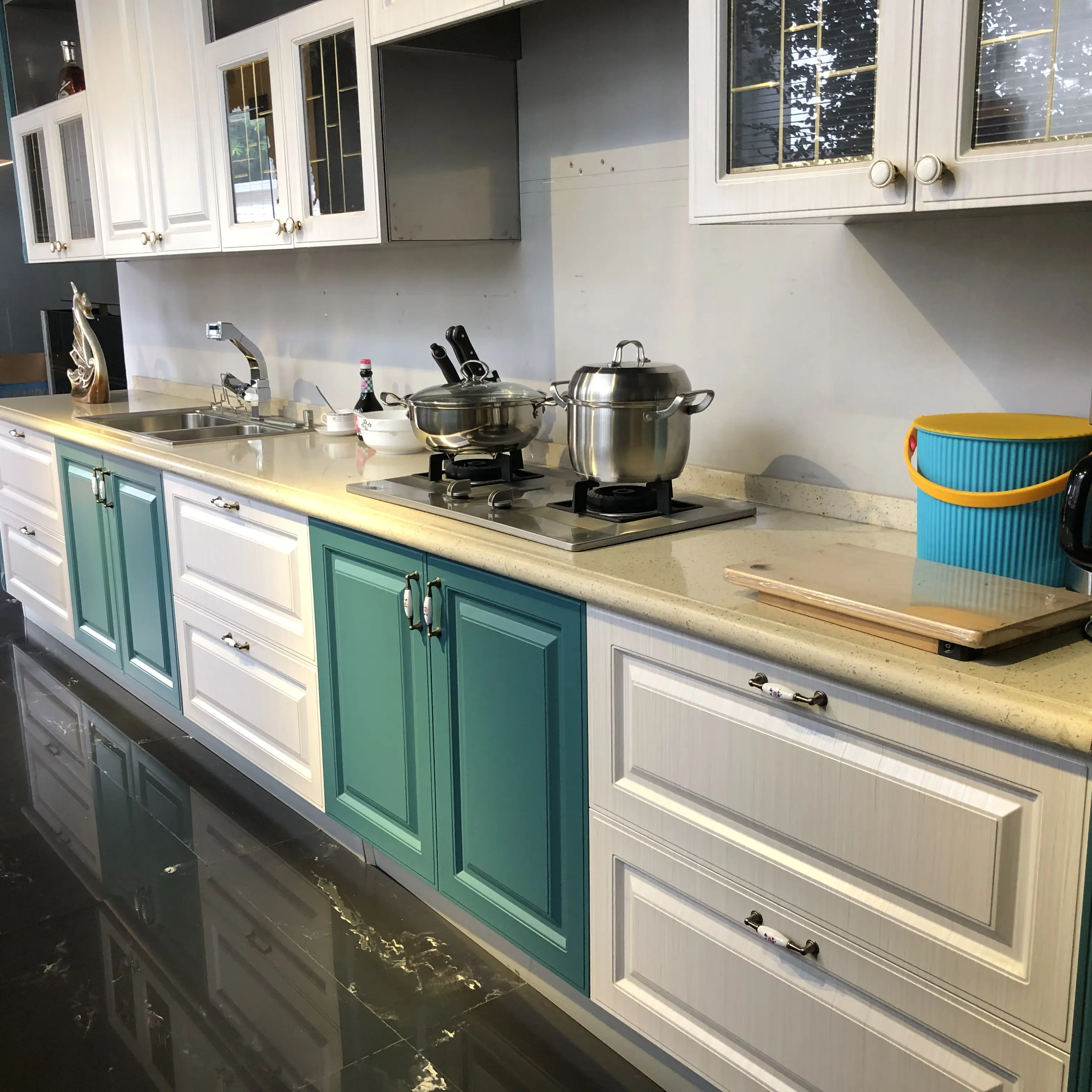 China Luxury Villa Stainless Steel cabinet kitchen cabinets lacquer