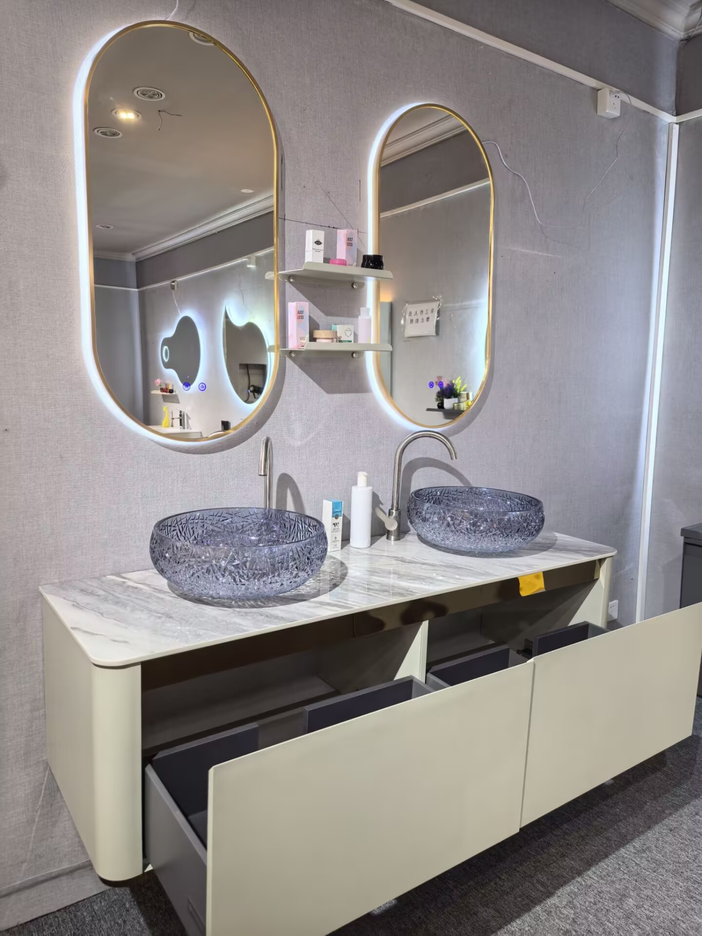 Modern Waterproof Bathroom Vanity Stainless Steel Sink Bathroom Cabinets with Mirror