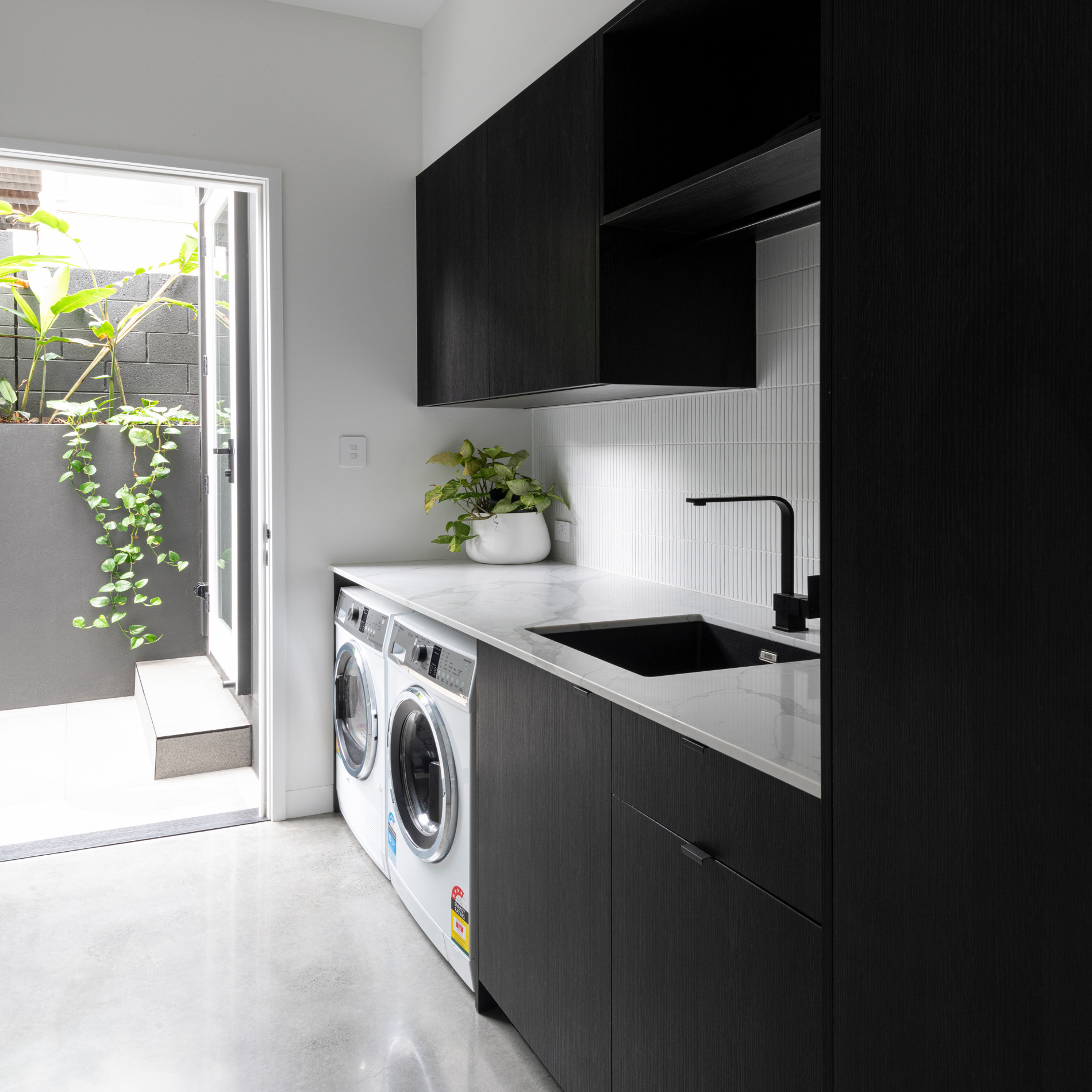 Modern Style Lacquer Stainless Steel Custom Design