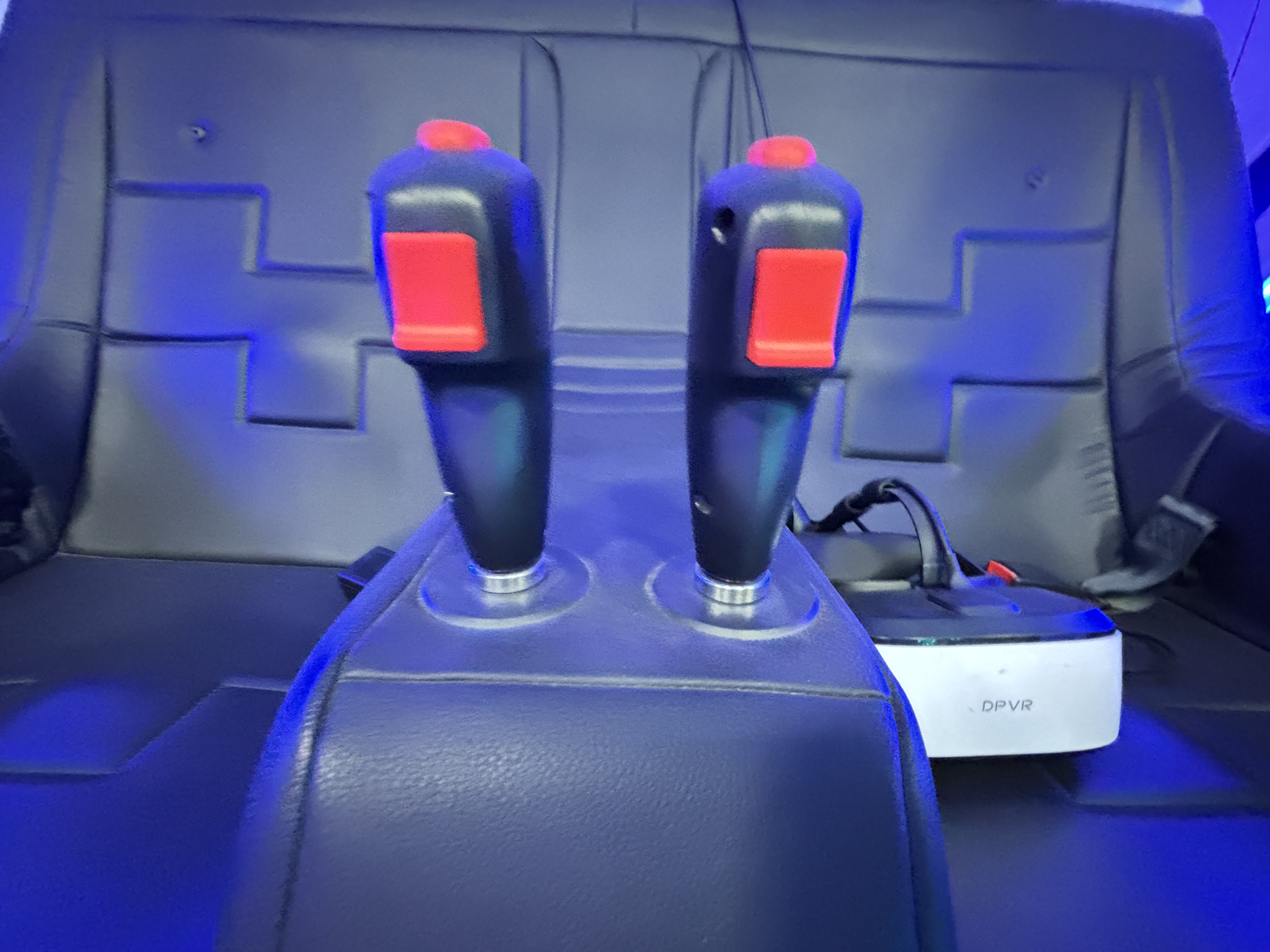 9D VR Motion Simulator Double Seat Virtual Reality Cinema Machine Immersive Experience Ride Game Equipment for Amusement Park