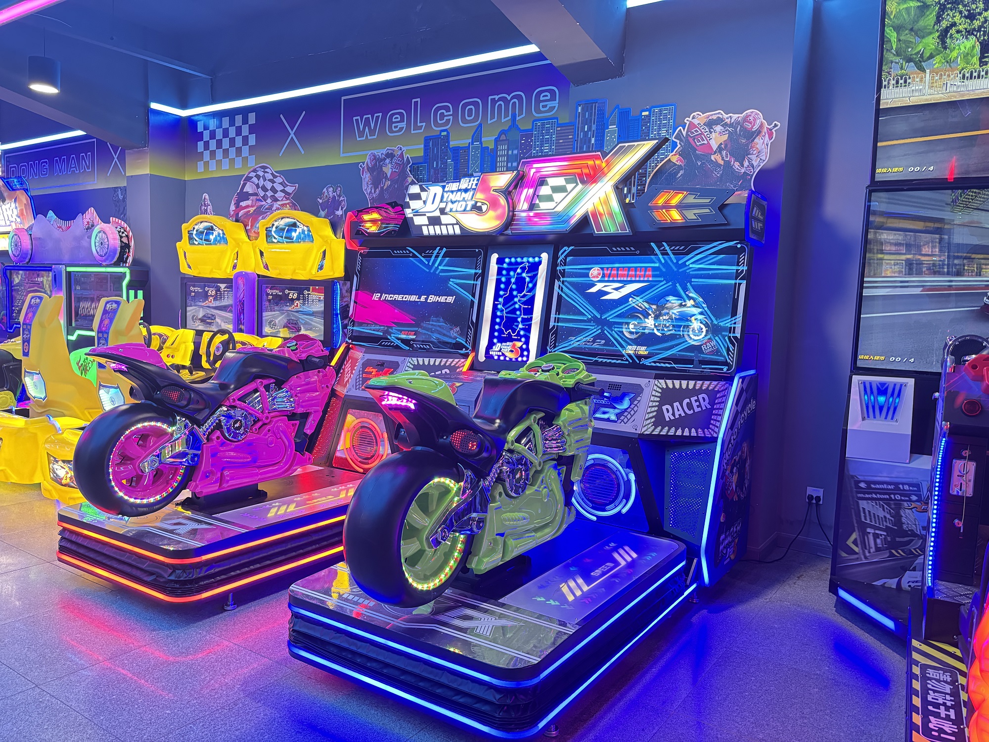 Popular High Quality Motorcycle Driving Arcade Game Simulator Coin-operated 5DX Double Motorcycle Racing Console