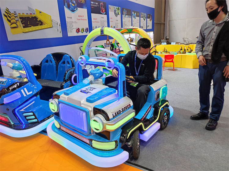 Amusement Park Entertainment Equipment Children's Electric Car 2 Seats Children's Toy Car Ride the Car