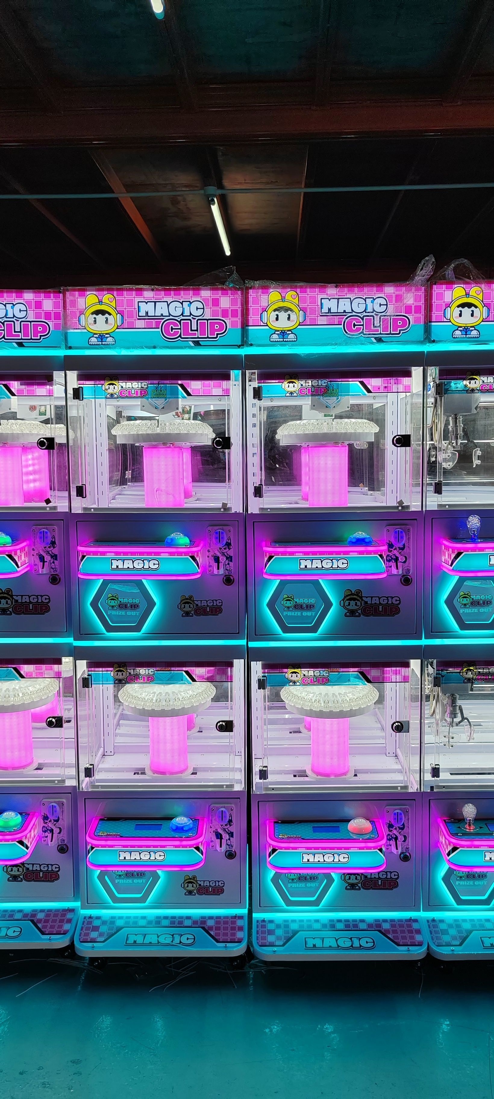 Factory Direct 30 Clip Safety Game Machine Single Boutique Magic Clip Vending Machine for Kids