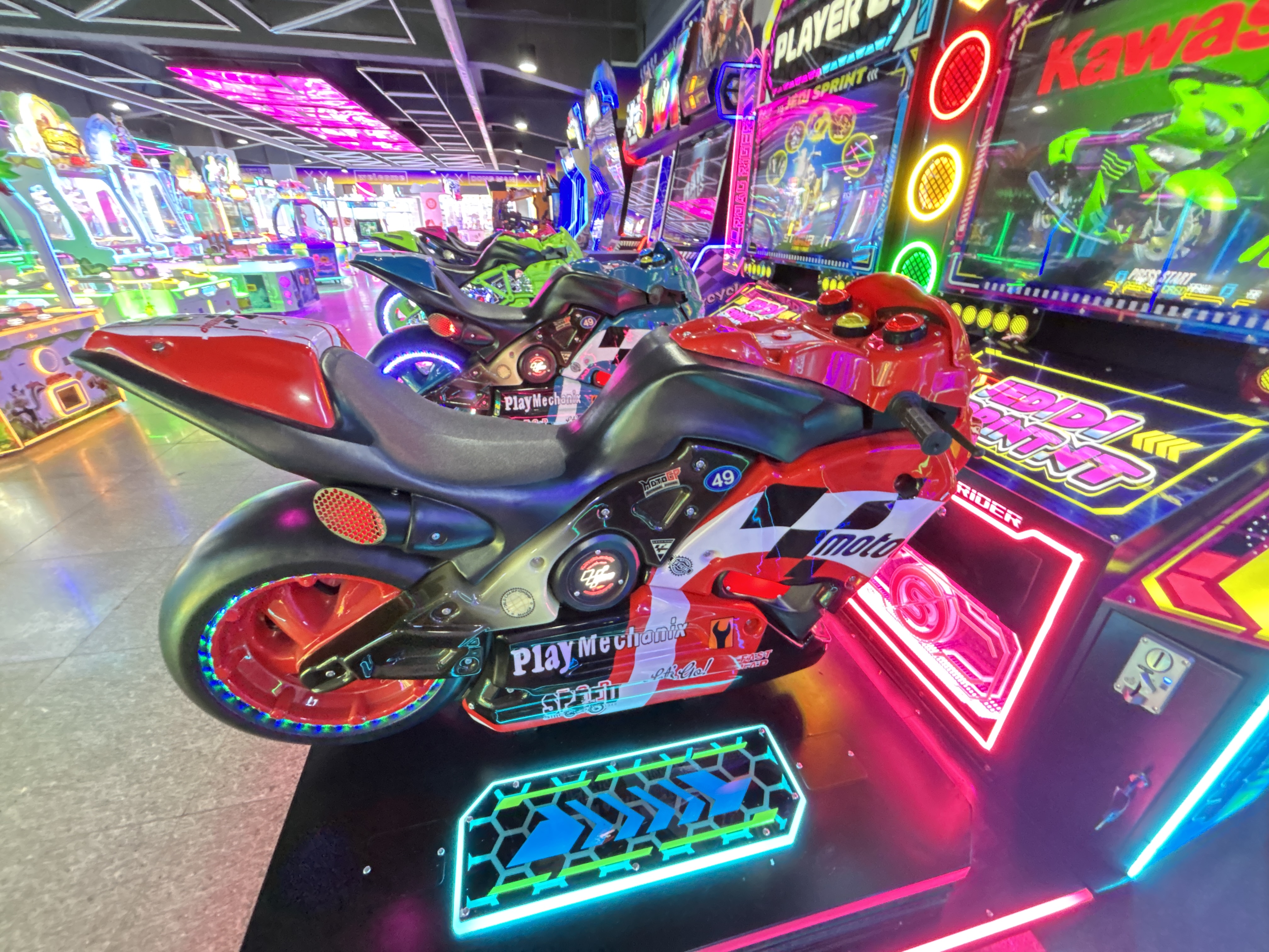 Motorcycle Racing Arcade Game Machine Coin Operated Two Player Driving Simulator Indoor Amusement Equipment for Game Center Mall