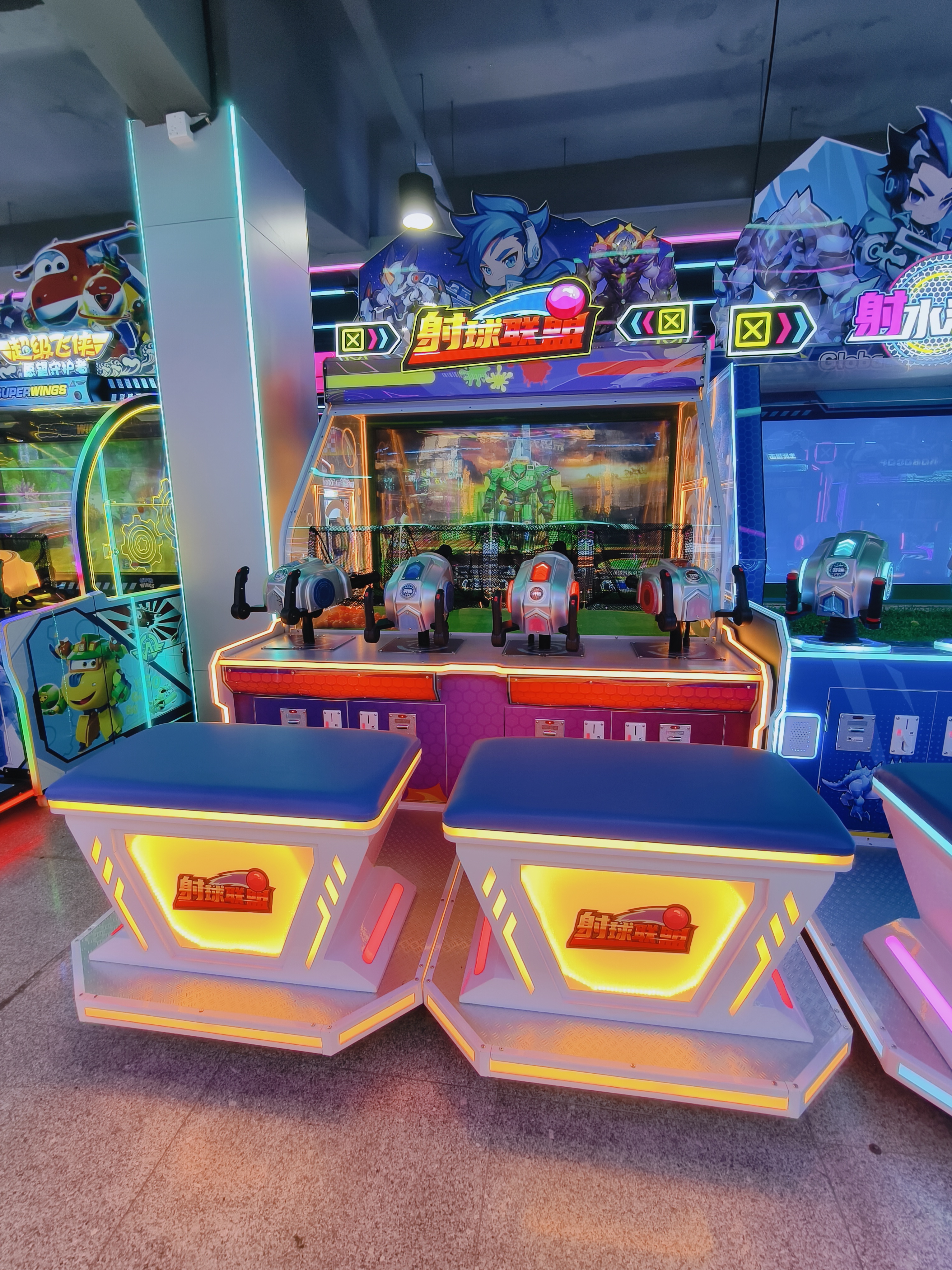 Large-Scale Amusement Arcades' Four-Player Ball Shooting Alliance Game Machine Coin-Operated Children's Entertainment Equipment