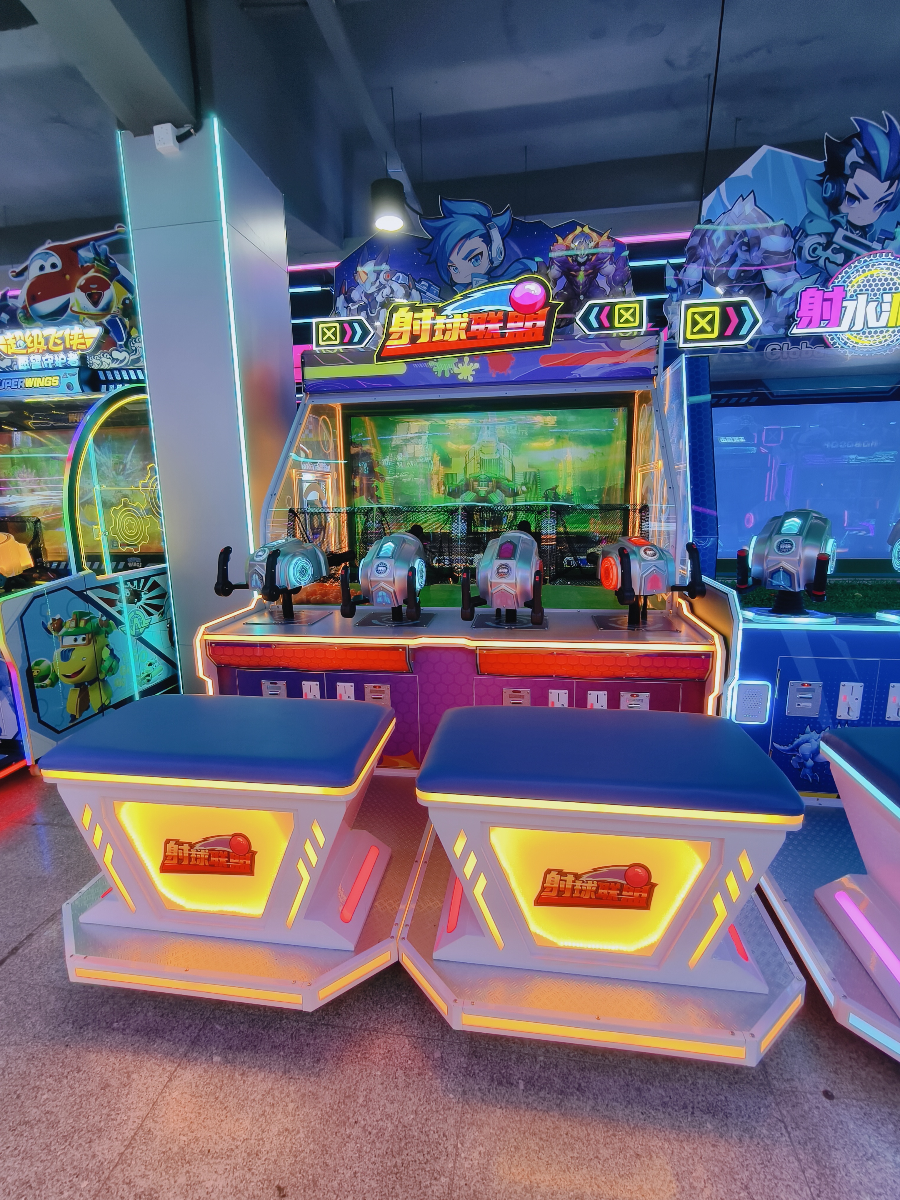 Large-Scale Amusement Arcades' Four-Player Ball Shooting Alliance Game Machine Coin-Operated Children's Entertainment Equipment